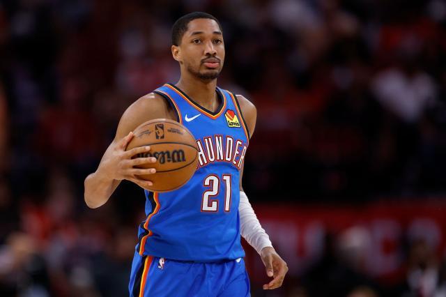 世界杯预测-MVP大战变打铁对决 好汉再强也靠“三个帮”