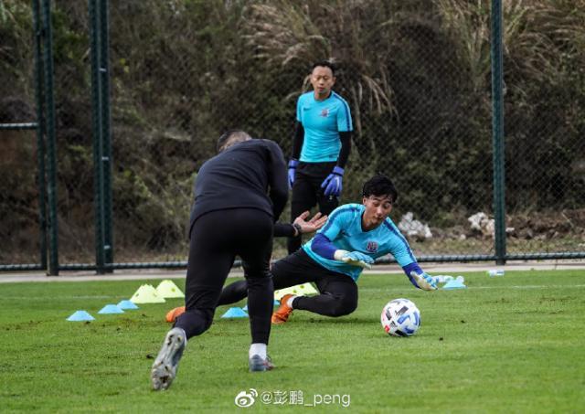 国际米兰赞助商-国青门将发文告别申花：孩子大了 要出去闯天下了